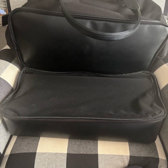 BEIS Convertible Weekender Bag - Picture 9 of 10